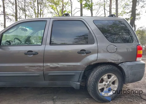 2005 Ford Escape Xlt из США, поврежденный, VIN 1FMYU931X5KA18030